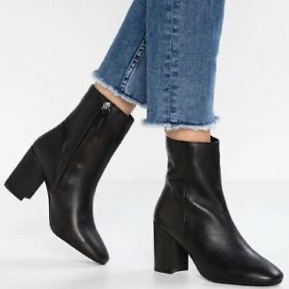 Topshop Shoes - Topshop new in box eliesse high ankle boot